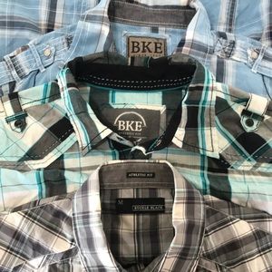 3 buckle plaid shirts size medium